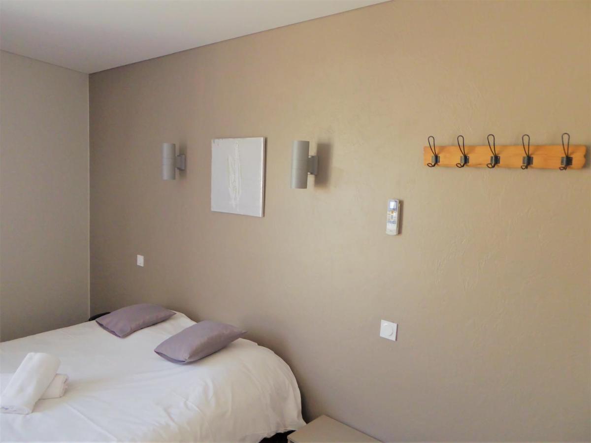 Auberge De La Paillere Lavours Exteriör bild