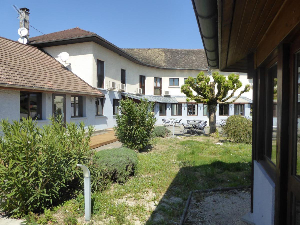 Auberge De La Paillere Lavours Exteriör bild