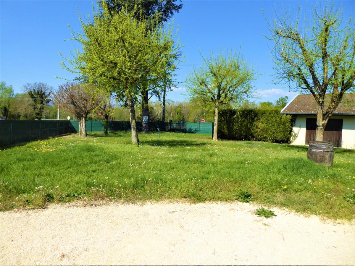 Auberge De La Paillere Lavours Exteriör bild